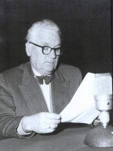 Чудомир открива първата Хумориада по Българското радио, 1963 г.